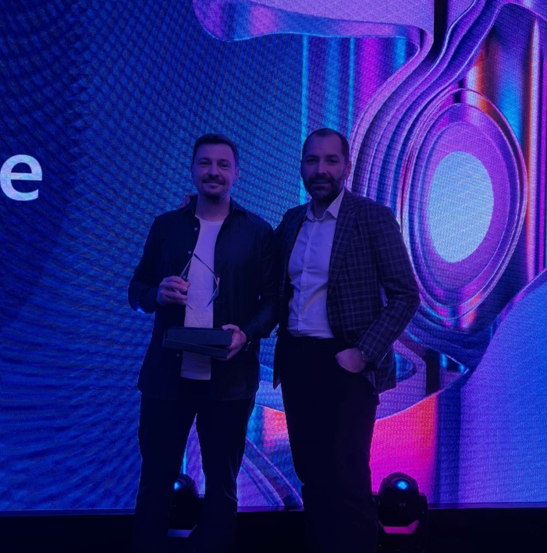 LINKSOFT's CEO and COO